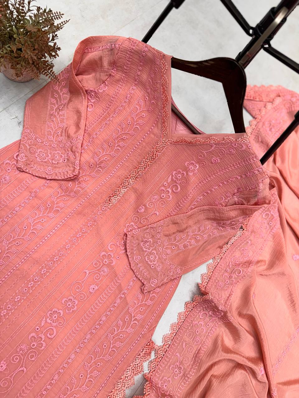 Threaded Charm Top-Plazo Set
