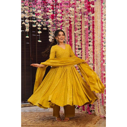 Bandhani Bliss anarkali suit set