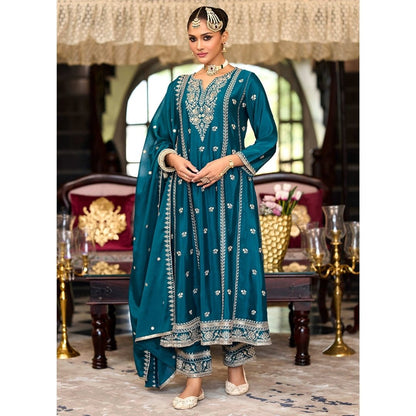 Serena Chinon Embroidered Set