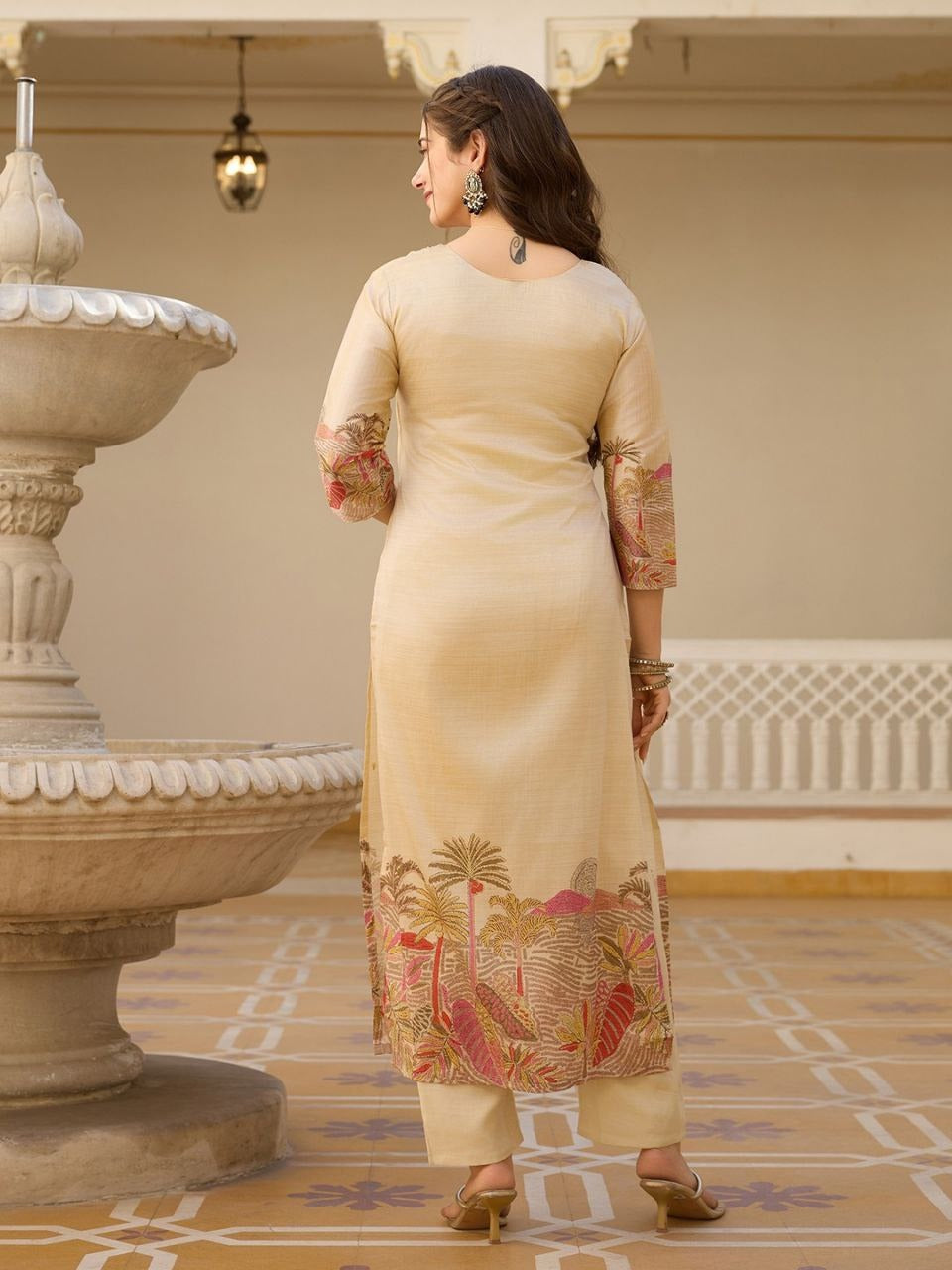 Kurta with Pant And Dupatta Sets