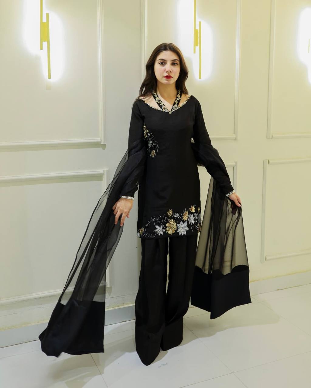 Zunaira – Your Summer Statement in Black